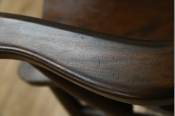 中古　美品　松本民芸家具　J型　くつろぎの時間にぴったりなロッキングチェア　定価約24万円　(R-085450)