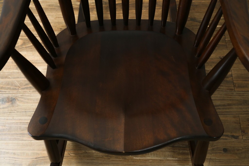 中古　美品　松本民芸家具　J型　くつろぎの時間にぴったりなロッキングチェア　定価約24万円　(R-085450)