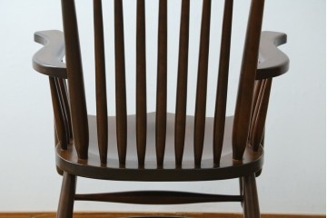 中古　美品　松本民芸家具　J型　くつろぎの時間にぴったりなロッキングチェア　定価約24万円　(R-085450)