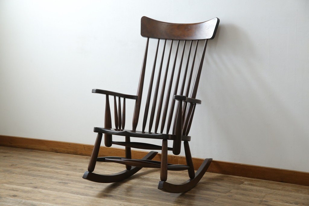 中古　美品　松本民芸家具　J型　くつろぎの時間にぴったりなロッキングチェア　定価約24万円　(R-085450)