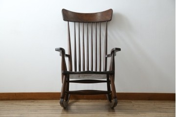 中古　美品　松本民芸家具　J型　くつろぎの時間にぴったりなロッキングチェア　定価約24万円　(R-085450)