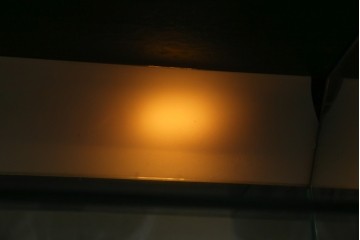 中古　美品!!　希少!!　イタリア高級家具　アルド・トゥーラ(ALDO TURA)　仔山羊革張り　独特の質感が際立つキャビネット　(R-085451)