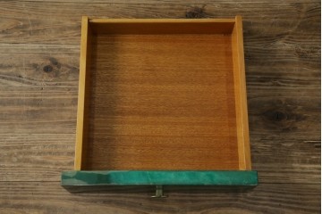 中古　美品!!　希少!!　イタリア高級家具　アルド・トゥーラ(ALDO TURA)　仔山羊革張り　独特の質感が際立つキャビネット　(R-085451)