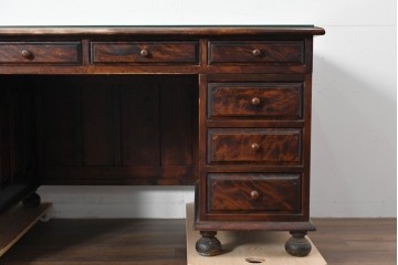 和製ヴィンテージ　松本民芸家具　クラシックな美を纏う重厚な佇まいのG型両袖机　定価約80万円相当　(R-085452)