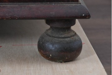 和製ヴィンテージ　松本民芸家具　クラシックな美を纏う重厚な佇まいのG型両袖机　定価約80万円相当　(R-085452)