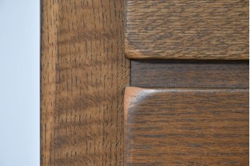 中古　超美品　KASHIWA(柏木工)　WILDERNESS(ウィルダネス)　ナラ材　温かみのある意匠のチェスト　定価約33万円相当　(R-085454)