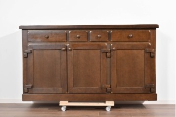 中古　美品　KASHIWA(柏木工)　WILDERNESS(ウィルダネス)シリーズ　K139　オーク材　味わい深い意匠のサイドボード　定価約39万円相当　(R-085455)