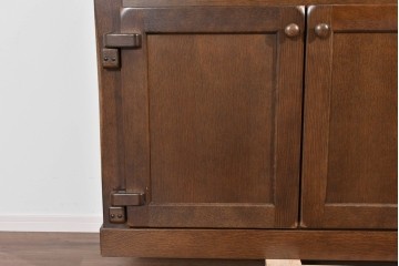 中古　美品　KASHIWA(柏木工)　WILDERNESS(ウィルダネス)シリーズ　K139　オーク材　味わい深い意匠のサイドボード　定価約39万円相当　(R-085455)