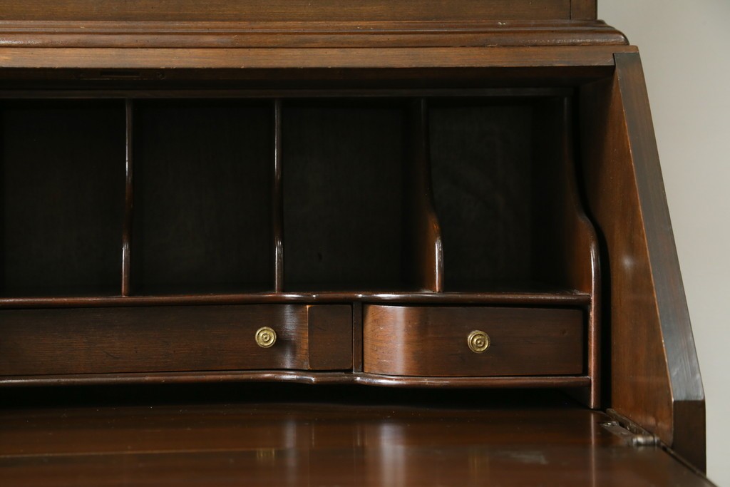 中古　ETHAN ALLEN(イーセンアーレン)　猫脚デザインのビューローブックケース　(R-085458)