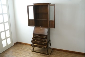 中古　ETHAN ALLEN(イーセンアーレン)　猫脚デザインのビューローブックケース　(R-085458)