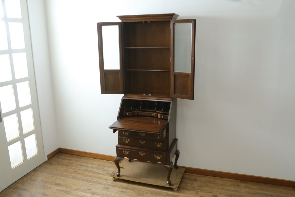 中古　ETHAN ALLEN(イーセンアーレン)　猫脚デザインのビューローブックケース　(R-085458)