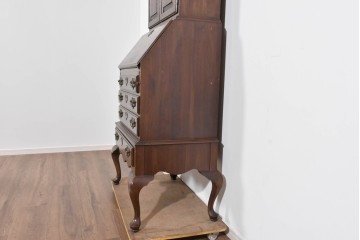 中古　ETHAN ALLEN(イーセンアーレン)　猫脚デザインのビューローブックケース　(R-085458)