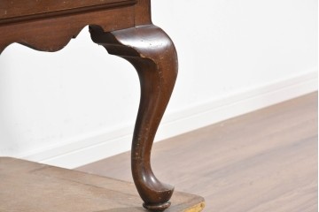 中古　ETHAN ALLEN(イーセンアーレン)　猫脚デザインのビューローブックケース　(R-085458)