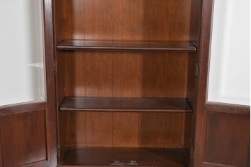 中古　ETHAN ALLEN(イーセンアーレン)　猫脚デザインのビューローブックケース　(R-085458)