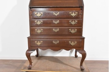 中古　ETHAN ALLEN(イーセンアーレン)　猫脚デザインのビューローブックケース　(R-085458)