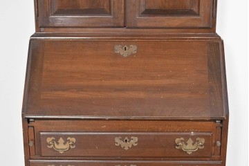 中古　ETHAN ALLEN(イーセンアーレン)　猫脚デザインのビューローブックケース　(R-085458)