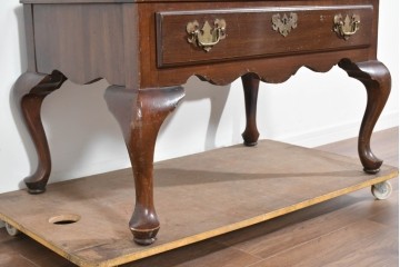 中古　ETHAN ALLEN(イーセンアーレン)　猫脚デザインのビューローブックケース　(R-085458)