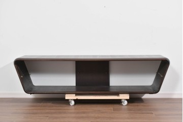 和製ヴィンテージ　希少デザイン　滑らかな曲線フォルムが目を引くローボード　(R-085459)