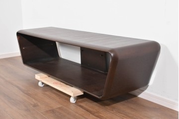 和製ヴィンテージ　希少デザイン　滑らかな曲線フォルムが目を引くローボード　(R-085459)