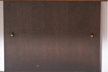 和製ヴィンテージ　希少デザイン　滑らかな曲線フォルムが目を引くローボード　(R-085459)