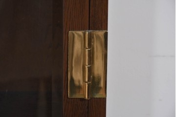 中古　カリモク　domani(ドマーニ)　Morganton(モーガントン)　真鍮金具とガラス扉のキャビネット　定価約70万円　(R-085460)