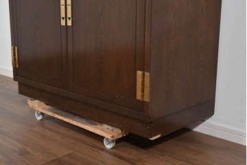 中古　カリモク　domani(ドマーニ)　Morganton(モーガントン)　真鍮金具とガラス扉のキャビネット　定価約70万円　(R-085460)