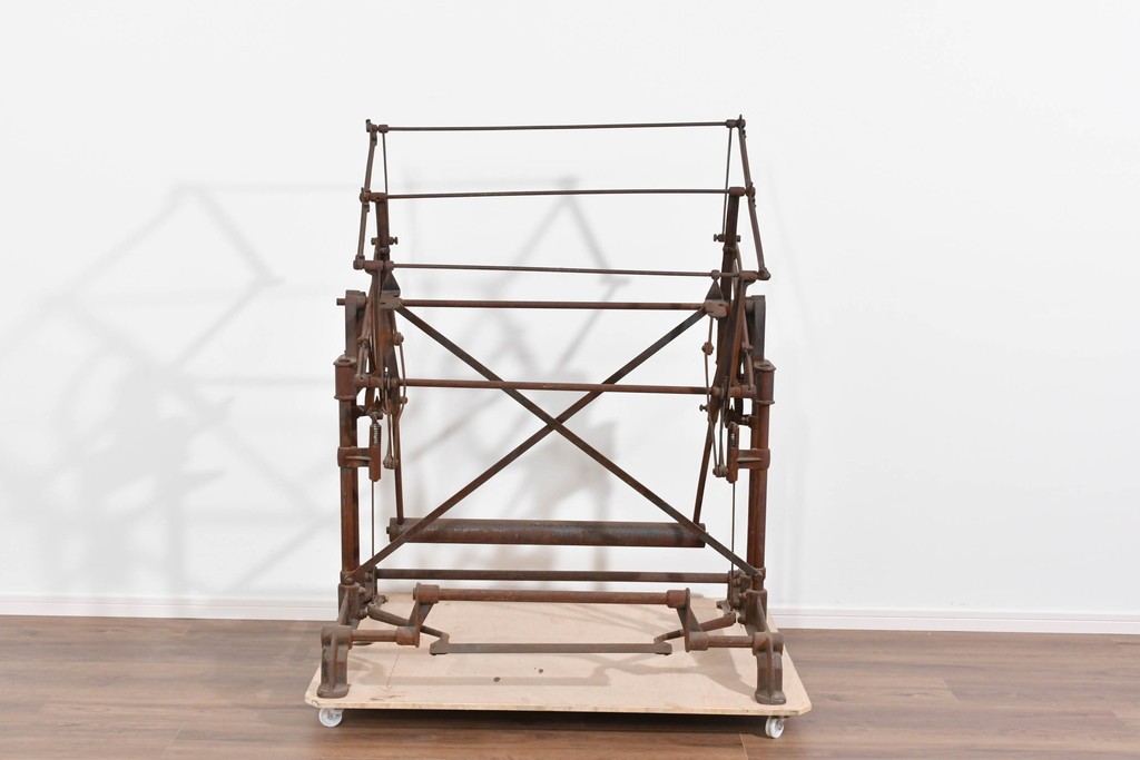 ヨーロッパアンティーク　OPTIMA製　錆びた風合いが味わい深い糸巻き機　(R-085461)