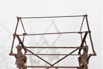 ヨーロッパアンティーク　OPTIMA製　錆びた風合いが味わい深い糸巻き機　(R-085461)