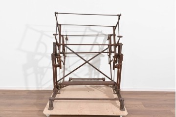 ヨーロッパアンティーク　OPTIMA製　錆びた風合いが味わい深い糸巻き機　(R-085461)