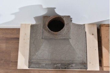 アメリカアンティーク　鋳物　無骨な味わいがある鉄製建築装飾部材(土台)2個セット　(R-085463)