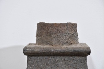 アメリカアンティーク　鋳物　無骨な味わいがある鉄製建築装飾部材(土台)2個セット　(R-085463)