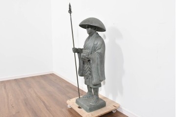 希少　特大　重さ約54kg　細部まで丁寧に表現された弘法大師のブロンズ像　定価約140万円相当　(R-085465)