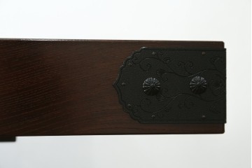 新古　未使用展示品　美品　展示品　筑後民芸　希少な廃番品　前面に収納スペースを備えた囲炉裏テーブル　(R-085466)