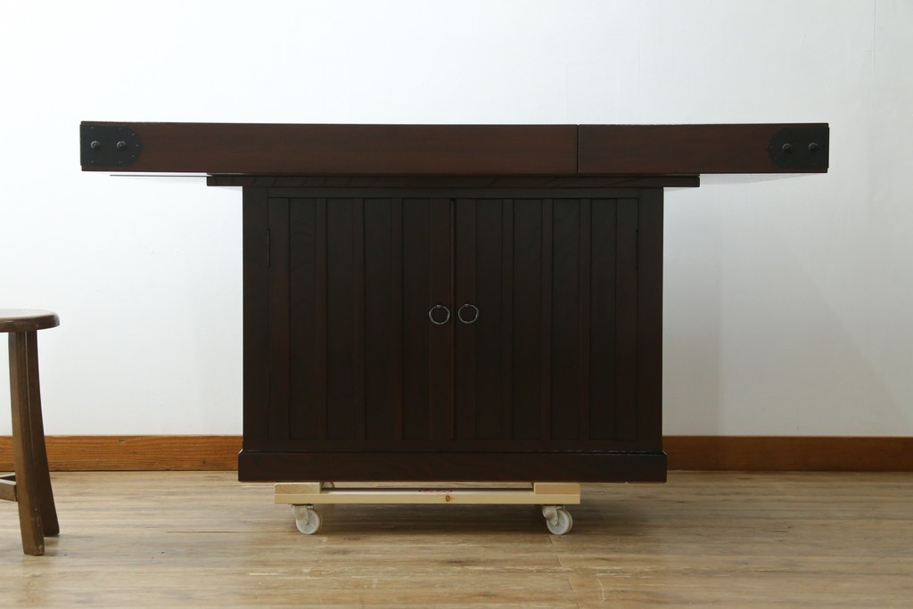 新古　未使用展示品　美品　展示品　筑後民芸　希少な廃番品　前面に収納スペースを備えた囲炉裏テーブル　(R-085466)