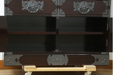 中古　美品　仙台民芸箪笥(仙台箪笥)　欅産業　木地呂塗り(漆塗り)の美しさが際立つキャビネット　定価約95万円　(R-085468)