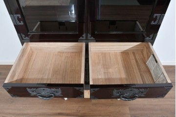 中古　美品　仙台民芸箪笥(仙台箪笥)　欅産業　木地呂塗り(漆塗り)の美しさが際立つキャビネット　定価約95万円相当　(R-085468)