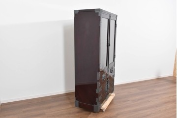 中古　美品　仙台民芸箪笥(仙台箪笥)　欅産業　木地呂塗り(漆塗り)の美しさが際立つキャビネット　定価約95万円相当　(R-085468)