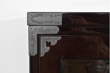 中古　美品　仙台民芸箪笥(仙台箪笥)　欅産業　木地呂塗り(漆塗り)の美しさが際立つキャビネット　定価約95万円相当　(R-085468)