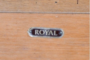 中古　美品　maruni(マルニ木工)　地中海ロイヤルシリーズ　飾棚80　ミラーバック×照明付きでコレクションを美しく魅せるキュリオケース　定価約55万円相当　(R-085469)