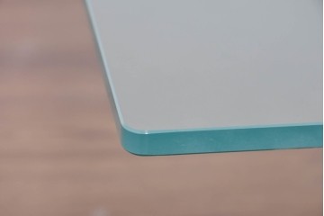 中古　美品　希少な廃番品　Cassina(カッシーナ)　SILVER TWIG(シルバートゥイッグ)　洗練された佇まいのガラスセンターテーブル　(R-085471)