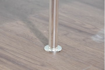 中古　美品　希少な廃番品　Cassina(カッシーナ)　SILVER TWIG(シルバートゥイッグ)　洗練された佇まいのガラスセンターテーブル　(R-085471)