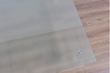 中古　美品　希少な廃番品　Cassina(カッシーナ)　SILVER TWIG(シルバートゥイッグ)　洗練された佇まいのガラスセンターテーブル　(R-085471)