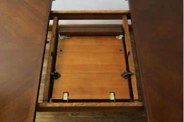 中古　美品　maruni(マルニ木工)　地中海シリーズ　美しい木目が際立つクラシカルな意匠のエクステンションテーブル　(R-085474)
