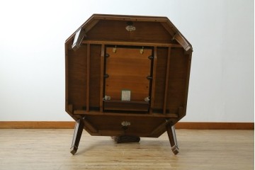 中古　美品　maruni(マルニ木工)　地中海シリーズ　美しい木目が際立つクラシカルな意匠のエクステンションテーブル　(R-085474)