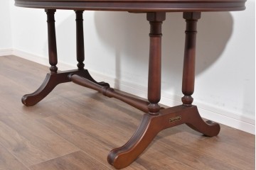 中古　maruni(マルニ木工)　KENT-COURT(ケントコート)　深い色合いとクラシカルな佇まいが美しいオーバル型センターテーブル　(R-085475)