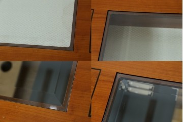 中古　イタリア製　引き出し式コレクションケース付きの象嵌入りローテーブル　(R-085476)