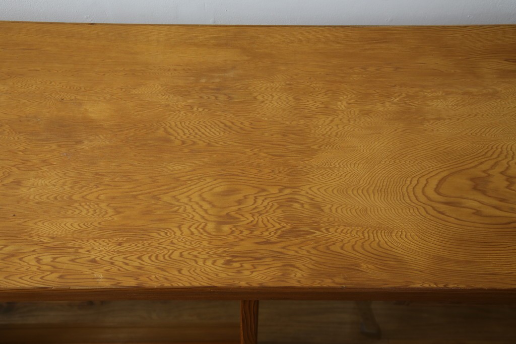 中古　豊かな表情を楽しめる屋久杉のガラス戸付き茶箪笥　定価約25万円　(R-085477)