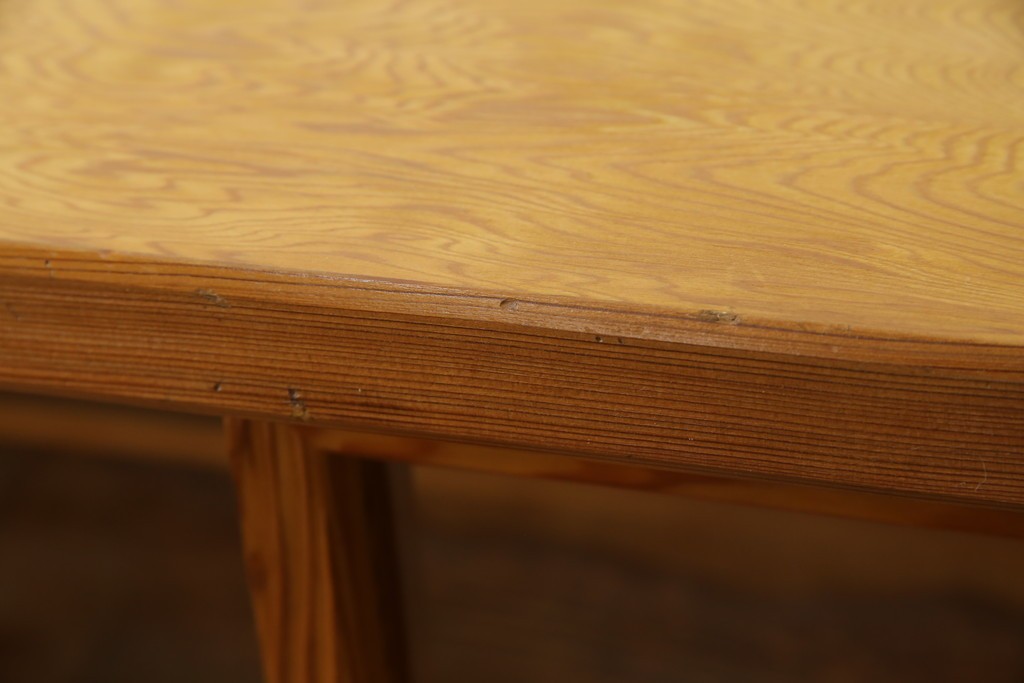 中古　豊かな表情を楽しめる屋久杉のガラス戸付き茶箪笥　定価約25万円　(R-085477)