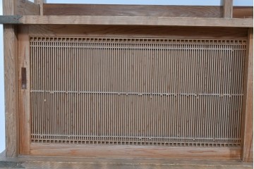 和製ヴィンテージ　大型サイズ　工芸品　真鍮金具付き　高級杉材を贅沢に使用した職人手作りの茶棚　(R-085478)