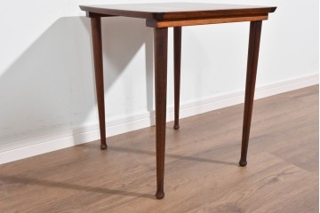 デンマークヴィンテージ　Mobel Intarsia(モーベルインタルシア)　ローズウッド材　木目が美しいネストテーブル　(R-085479)